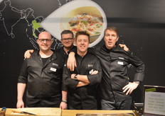 De koks van Bresc namen even de tijd om op de foto te gaan.