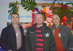 Paul de Vries, Roeland Barnhoorn en Bjorn Koster van Verscentrum Nederland beleveren zorginstellingen