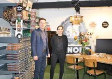 Gilles Jeuris en Liesbeth Peeters van Ranobo. Het bedrijf is gespecialiseerd in noten en zuidvruchten.
