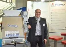 Robert Dunzinger op de stand van het oostenrijkse Kreuzmayr machinenbouw