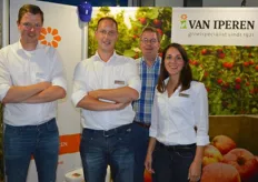 Frans en Frank Eerland, Dirk Bakker en Marleen de Vlieger van Van Iperen groeispecialist.