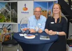 Andries Lindenberg en Petra Brooijmans vertegenwoordigden Rabobank Oosterschelde.