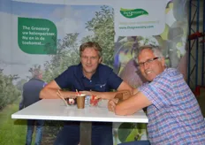 Ton van Wiggen van The Greenery kreeg bezoek van Gerard Pronk van Fruitbedrijf Pronk.