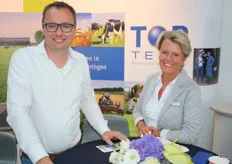 Anneabelle POtters en Yme Meirink van agrarisch verzekeraar Top Team