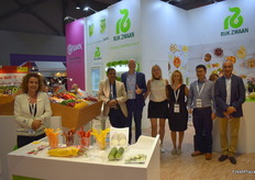 Het team van Rijk Zwaan: Frances Tolson, H.P. Doddamani, Jan Doldersum, Heleen van Rijn-Wassenaar, Linda Berkenpas, Dong Liu en Alberto Cuadrado Salmeron