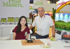 Stella Pang Yuen Ting en Leonard Kampschöer van FruitMasters