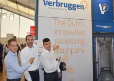 Gert Dokter, Tom van 't Hof en Alexander Khoroshkov van Verbruggen Palletizing Solutions. Ieder jaar een nieuw model palletiseerder.