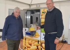De frietautomaat van Ulrich Maurer, hij is uitvinder en aardappelteler. Eduard Rollin doet de verkoop en marketing.