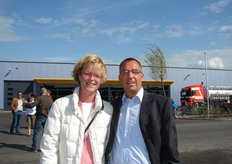 Kees Ruigrok van Dalsem Tuinbouwprojecten met uw reporter, Annet Breure.
