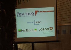 logo's van de bedrijven in het nieuwe kantoorgebouw