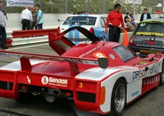 Tijdens de sponsordag werd er met allerlei auto's gereden. Normaal gesproken komen deze auto's uit in verschillende competities.