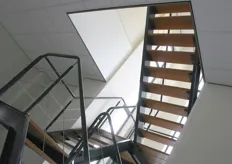 Het eenvoudige maar mooie trappenhuis. Ook hierin is de filosofie van AC Reijgersberg terug te vinden: vlot, vooruitstrevend en transparant.