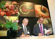 Tijdens Fresh Rotterdam ondertekenden de heren van Veiling Zaltbommel het convenant van Frug I Com.