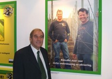 Wim Bronkhorst met op de achtergrond de neven van Blijderveen.