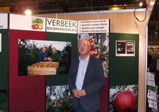 Arie van den Berg in de stand van Verbeek Boomkwekerijen.