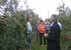 Links Albert Jan Markvoort met echtgenote Gery Wauters, medewerkster bij boomkwekerij Nicolaï.