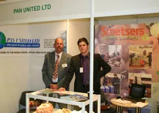 Gezamenlijke stand van Pan United en Smetsers Rene Debast (Pan United) Matthijs Nijhoff (Smetsers Fresh Products)