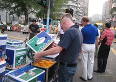 Bij 10 handelaren lagen deze sinaasappelen van Safpro