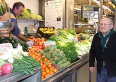 Jong en oud komt hier dagelijks bijeen voor de verse inkoop.