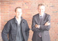 Ronnie de Hoon van LTO Groeiservice met Hans Koehorst
