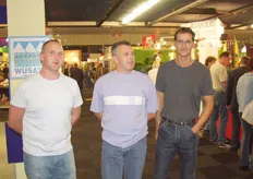 Rene van Geest omgeven door Evert de Voogd en Rob Pakvis van van Geest International.