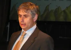 Philippe Binard van WAPA bespreekt de distributiekanalen van peren in Europa