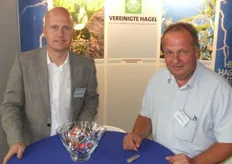 Jan Schreuder en Cees Gommeren (schade-expert) van Vereinigte Hagel