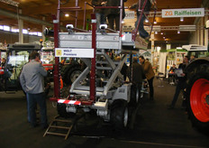 Wereldpremiere van hoogwerker,met veel standaardfuncties