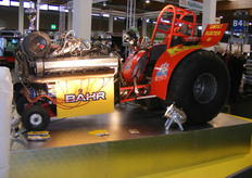 Mini trekkertrek in stand van toeleverancier