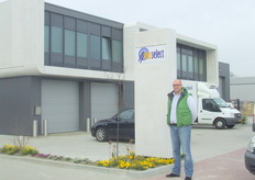 Kees Mourits voor de nieuwbouw