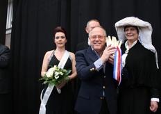 Even een fotomoment, samen met de aspergekoningin en de Brabanders