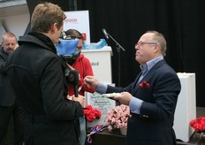 Van SBS-6 willen ze Joop ook nog wel graag even een intervieuw afnemen