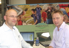 Kees Vogelaar en Siebren Wierstra van Agrovision vroegen zich af of het voor een verkiezing was.... nee mannen, het is voor uiennieuws!