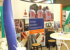 Rob staat aan de andere kant.