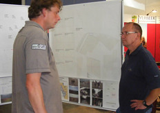 Dick van Oostrum vertelt over de voordelen van het uitzetten van de percelen met GPS techniek