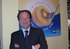 Kiwigold chairman Patrizio Neri presenting the new logo Jingold for the Italian yellow kiwi production. The stand Kiwigold was placed within the Italian exhibition (Piazza Italia) at Fruit Logistica