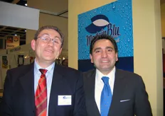 From left to right: Furio Mazzotti - managing director of Made in Blu - and Nick Pacia of Trucco, celebrating their collaboration for the export of Italian kiwi in the U.S.A. under the Weight Watchers mark