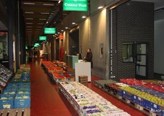 Ook bij Central Fruit zijn de druiven breed uitgestald