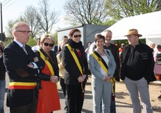Burgemeester en wethouders staan klaar om te beginnen