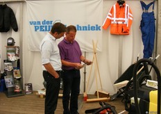 Overleg bij van der Peijl techniek