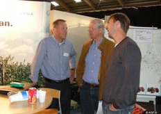 Even bijpraten in de stand van OFH