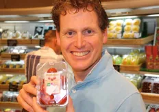 Jochem Wolthuijs ontdekte gelijk de bereidingsicoontjes van het GroentenFruit Bureau op de Nederlandse tomaatjes