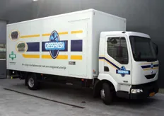 De nieuwe vrachtwagen speciaal voor de bestellingen buiten de regio Westland.