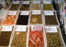 Olijven en andere Griekse delicatessen bij Aridjis