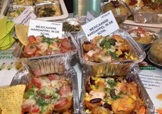 Mexicaanse krielaardappelen in de schil bereid