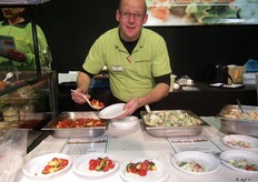 Paul Biekens, Dongen met zijn befaamde Hot Romantic salade