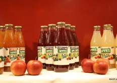 De nieuwe etiketten van Schulp Vruchtensappen voor de huisverkoop/ boerderijwinkels