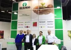 Hermoo is 1 van de trotse sponsors van Fructura, op de foto Kristof Massa, Geert Avermaete, Nele Bronckart, Anke van Meenen en Chris Hanssens, 