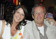 "Dirian ontmoet tot haar verrassing haar "ouwe" trouwe vriend, Hans Vogel!"