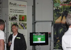 De Fruitacademie, een landelijk gecoördineerd opleidingscentrum op internet voor de gehele fruitsector